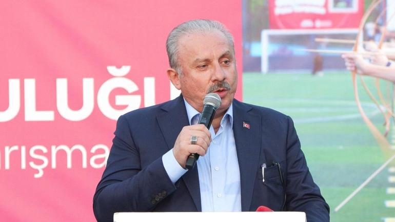 Ümraniye’de 9’uncu Geleneksel Türk Okçuluğu Puta Yarışması gerçekleşti