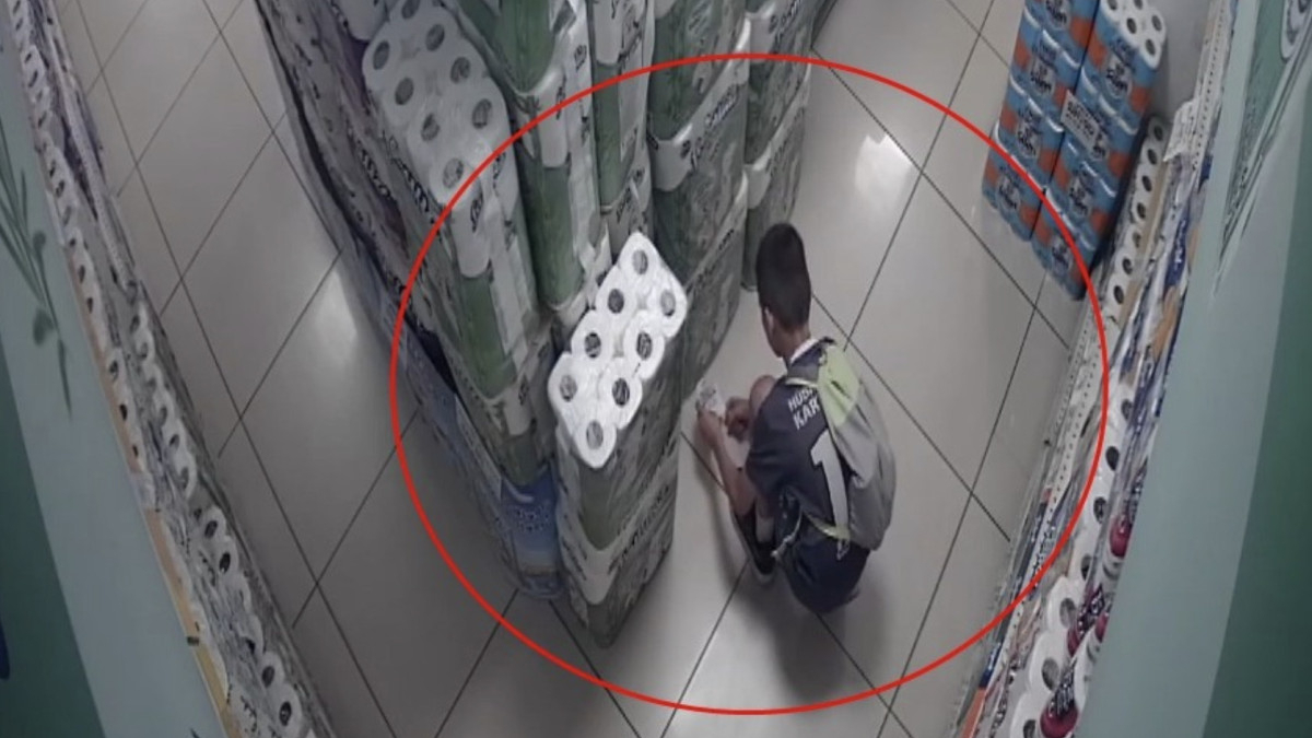 Bursa’da markette yangın çıkaran çocuk, devlet korumasına alındı