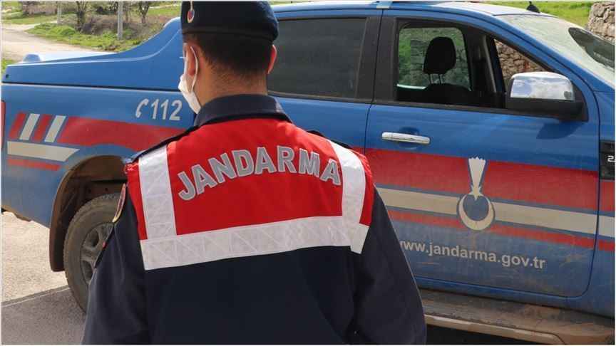 ASAYİŞ Edirne’de düzensiz göçmen operasyonu: 12 kişi yakalandı!