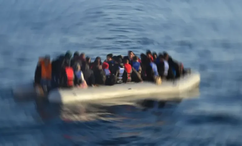 ASAYİŞ Düzensiz göçmenleri taşıyan bot Sahil Güvenlik botuna çarptı! 5 kişi öldü ASAYİŞ Düzensiz göçmenleri taşıyan bot Sahil Güvenlik botuna çarptı! 5 kişi öldü