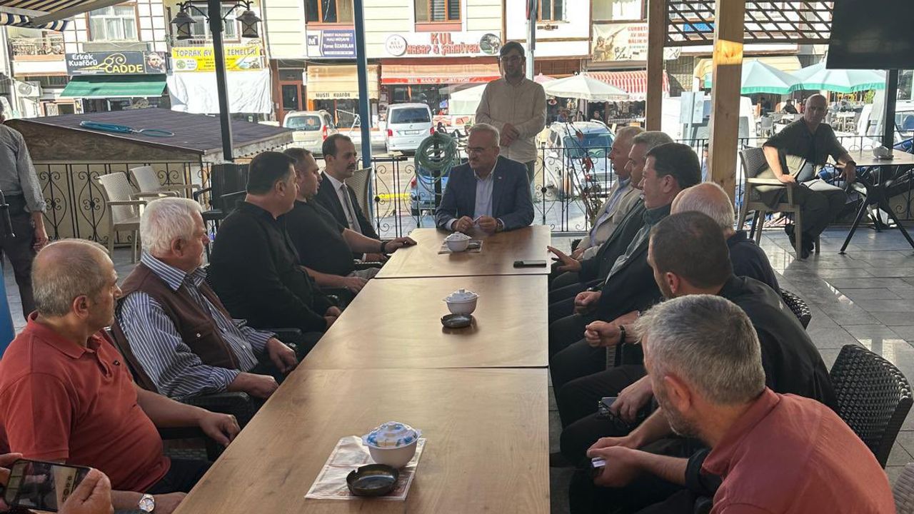 İçişleri Bakan Yardımcısı Karaloğlu Erzurum'da heyelan meydana gelen mahalleyi inceledi