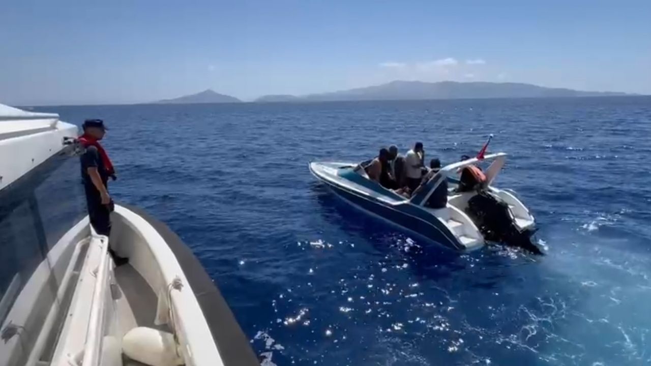Marmaris Açıklarında 39 Göçmen Yakalandı