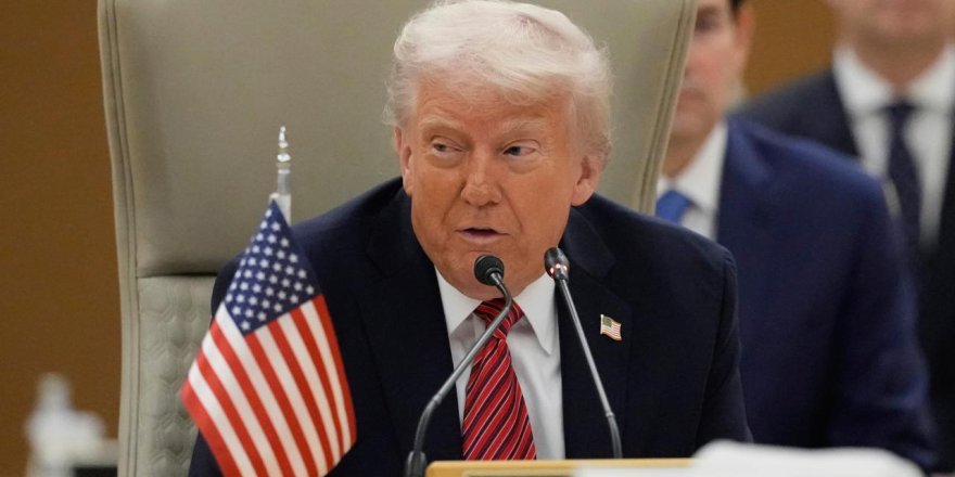 İki Üniversite Trump Yönetiminin Sözleşmesini Reddetti