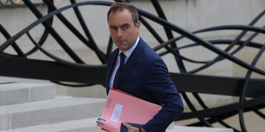Fransa Cumhurbaşkanı Macron, istifa eden Lecornu’yu yeniden başbakan olarak atadı