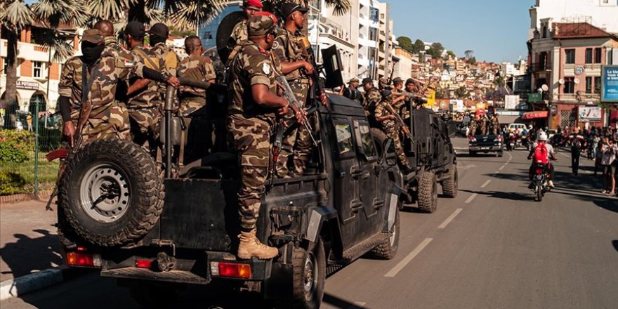 Madagaskar: Bağımsızlık Sonrası Siyasi Çalkantılar Madagaskar: Bağımsızlık Sonrası Siyasi Çalkantılar