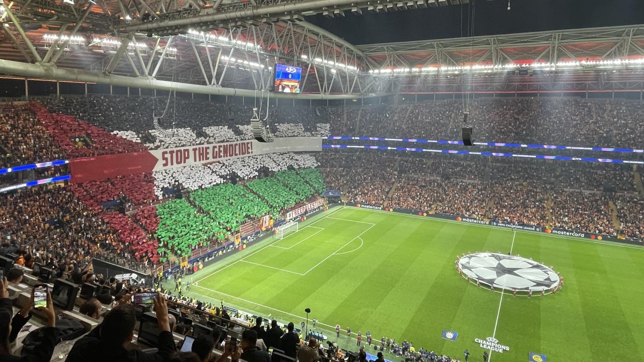 Galatasaray’ın Filistin Bayrağı Koreografisi Dikkat Çekti