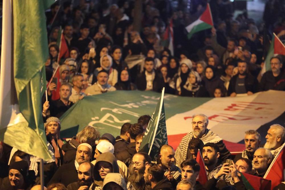 Vicdan Gemisi’ne saldırı Siyonist konsolosluk önünde lanetlendi