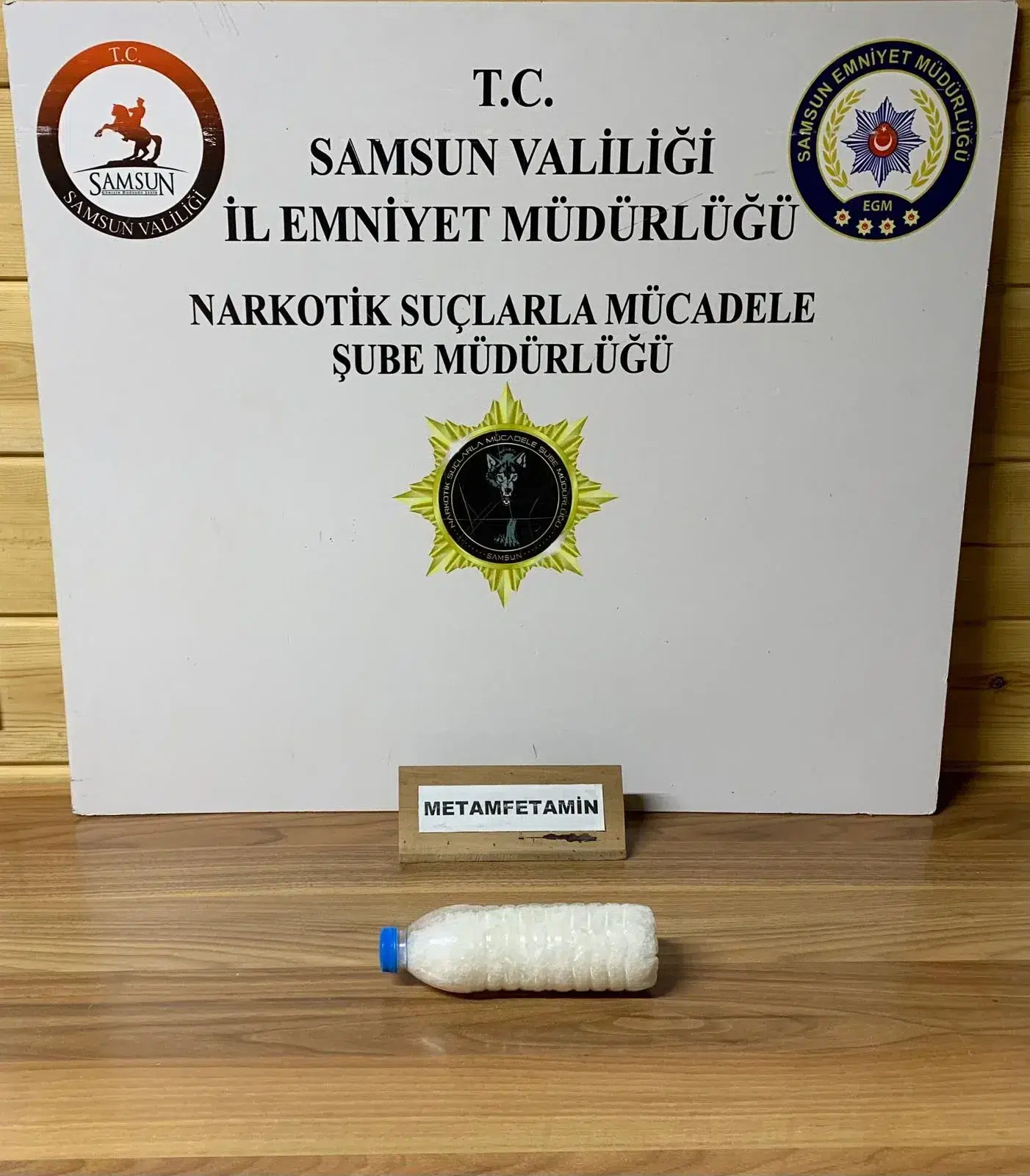 ASAYİŞ Otomobilinin yakıt deposuna uyuşturucu gizledi! Dedektör köpek Çakır’dan kaçamadı!