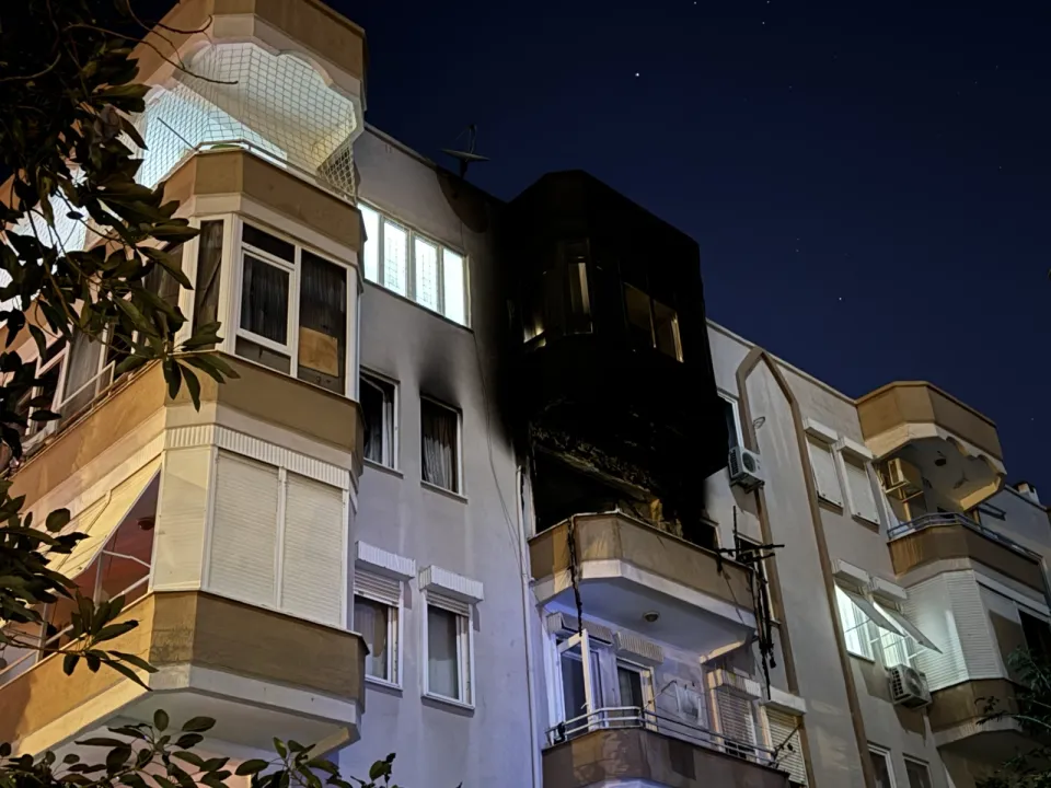ASAYİŞAlanya'da yangın faciası! 1 kişi öldü, 1 kişi yaralandı