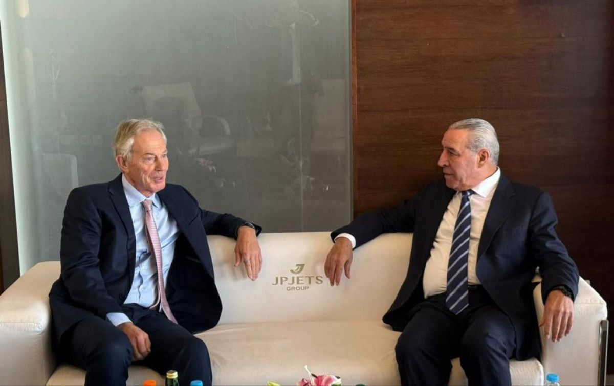 Filistin Devlet Başkanı Yardımcısı Al-Sheikh, Tony Blair ile bir araya geldi
