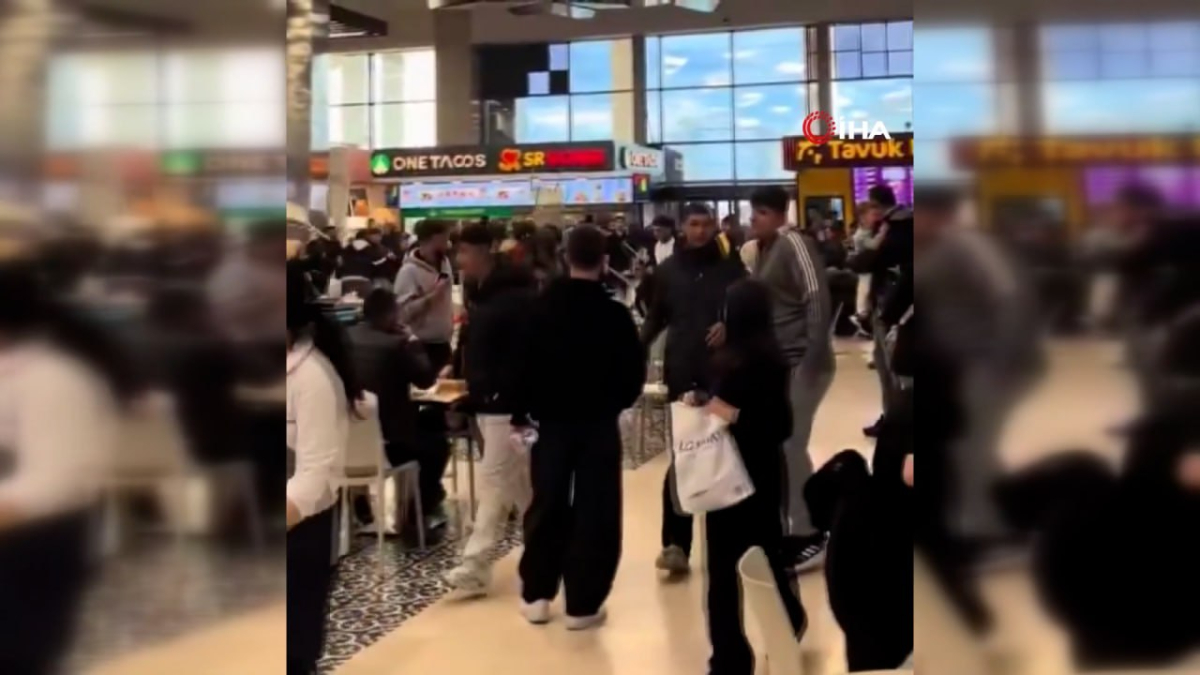 Ankara’da ‘ne bakıyorsun?’ Kavgasında Sandalyeler Havada