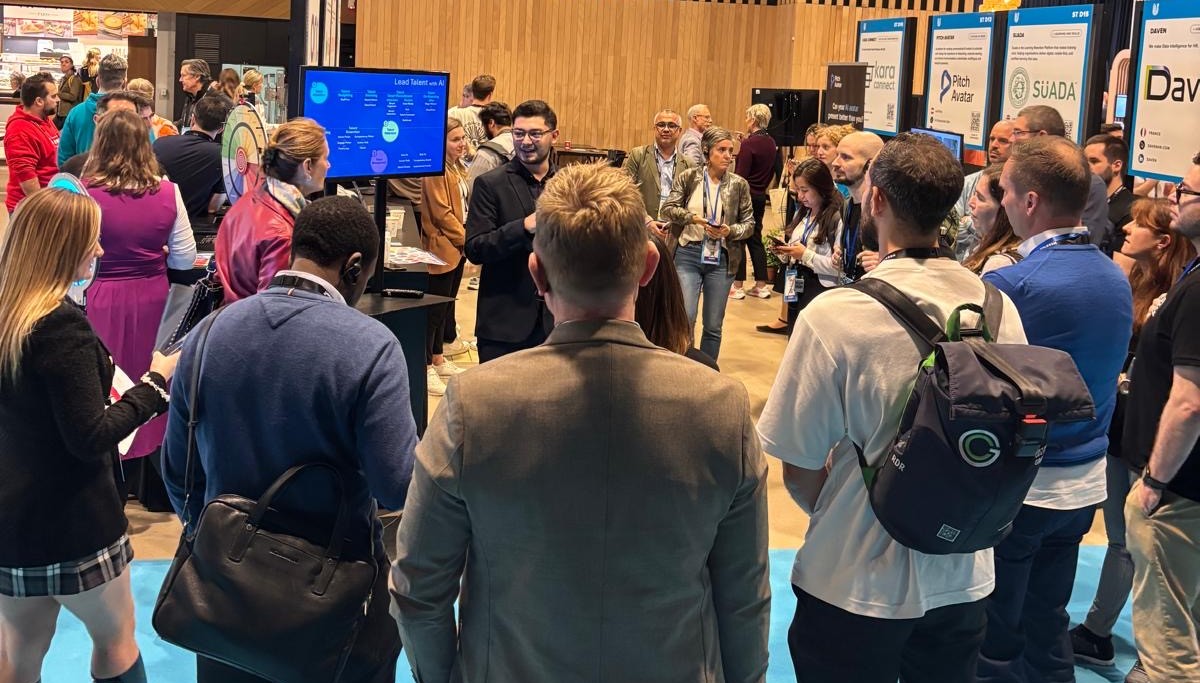 Akıllı Mülakat Asistanı Selin Paris’te Tanıtıldı