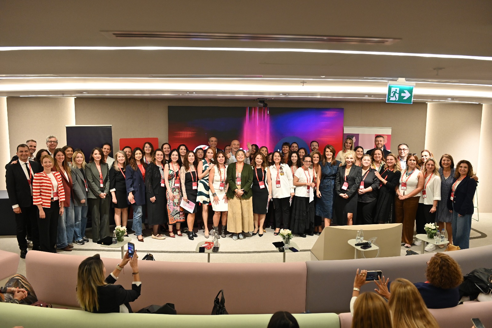 YenidenBiz’den İş dünyasına ve gönüllülere teşekkür