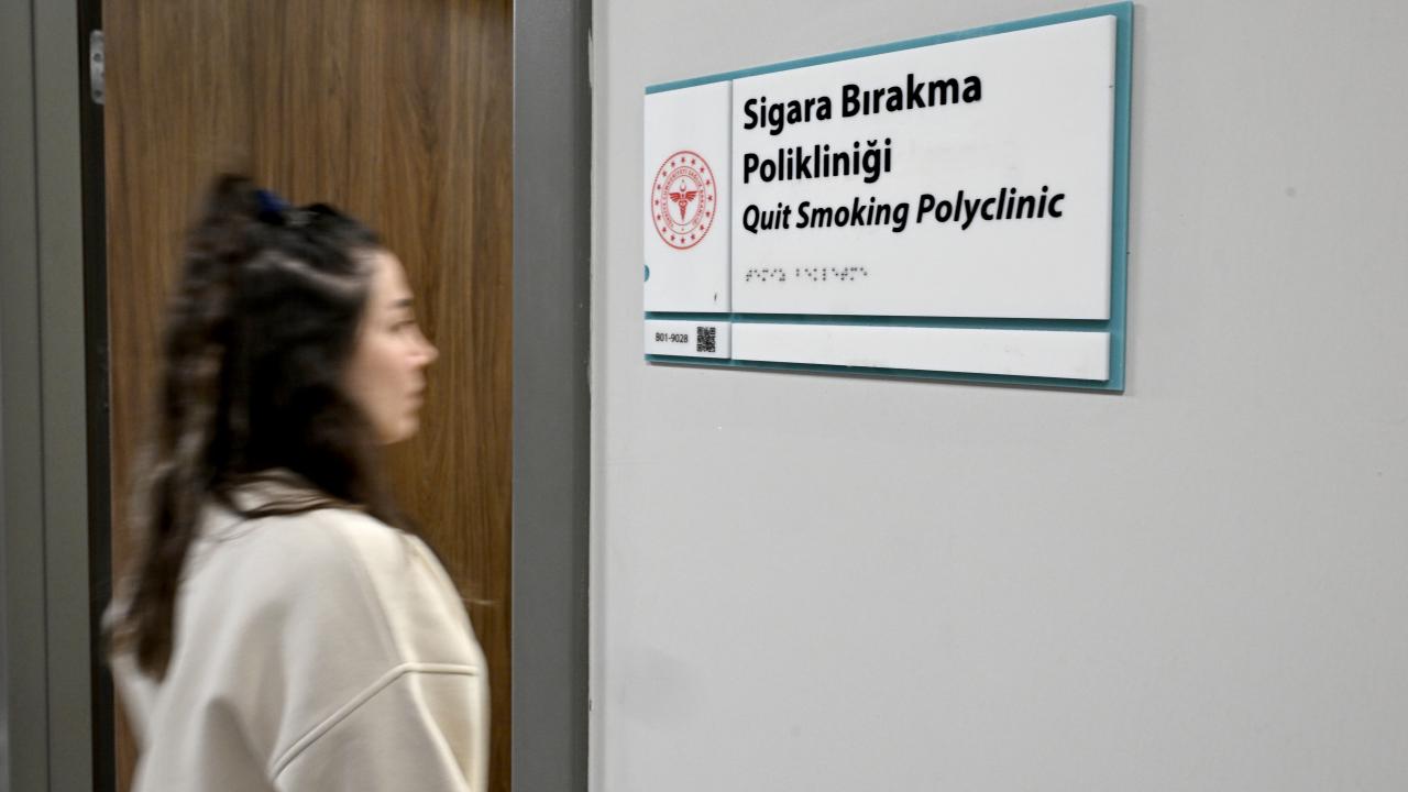 ALO 171 ile 12 yılda 6 milyon kişiye sigara bırakma desteği