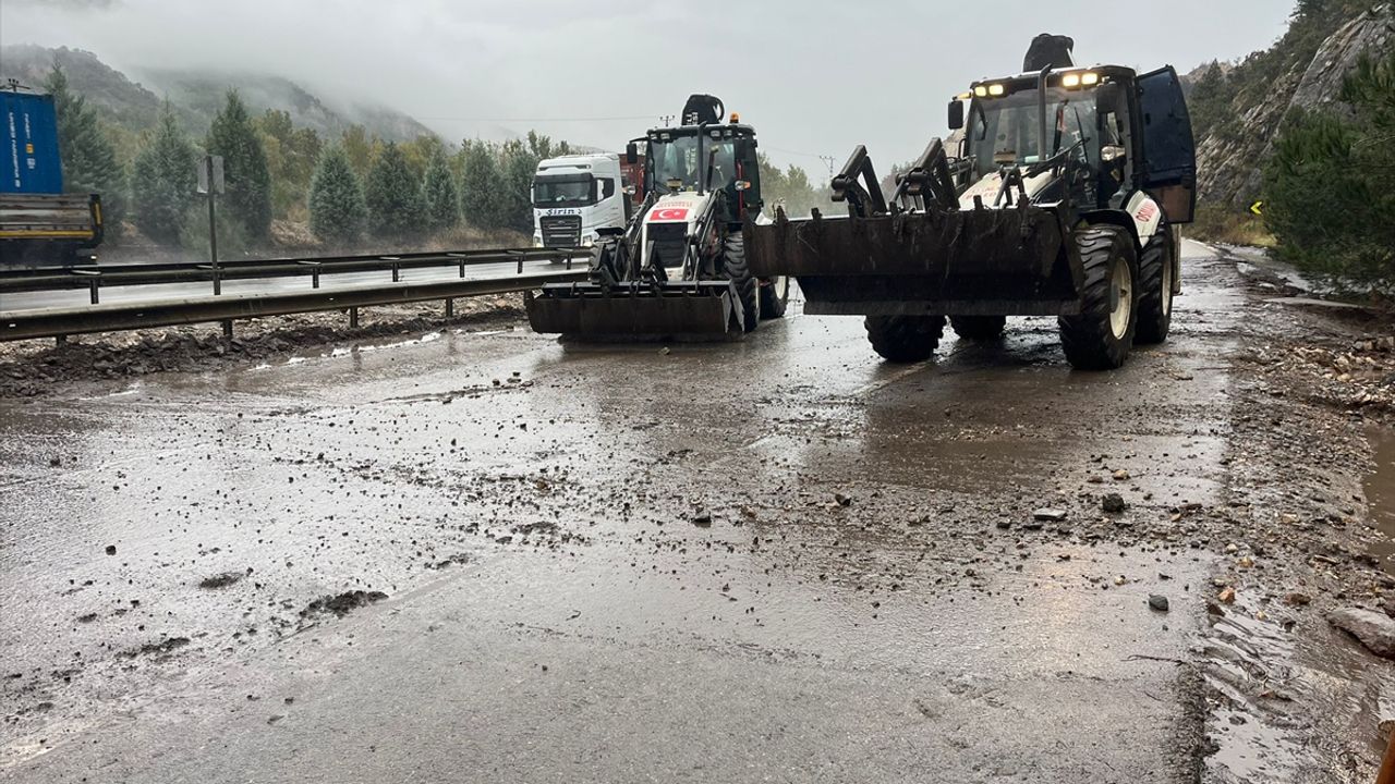 Bilecik’te Şiddetli Yağış Ulaşımı Olumsuz Etkiledi