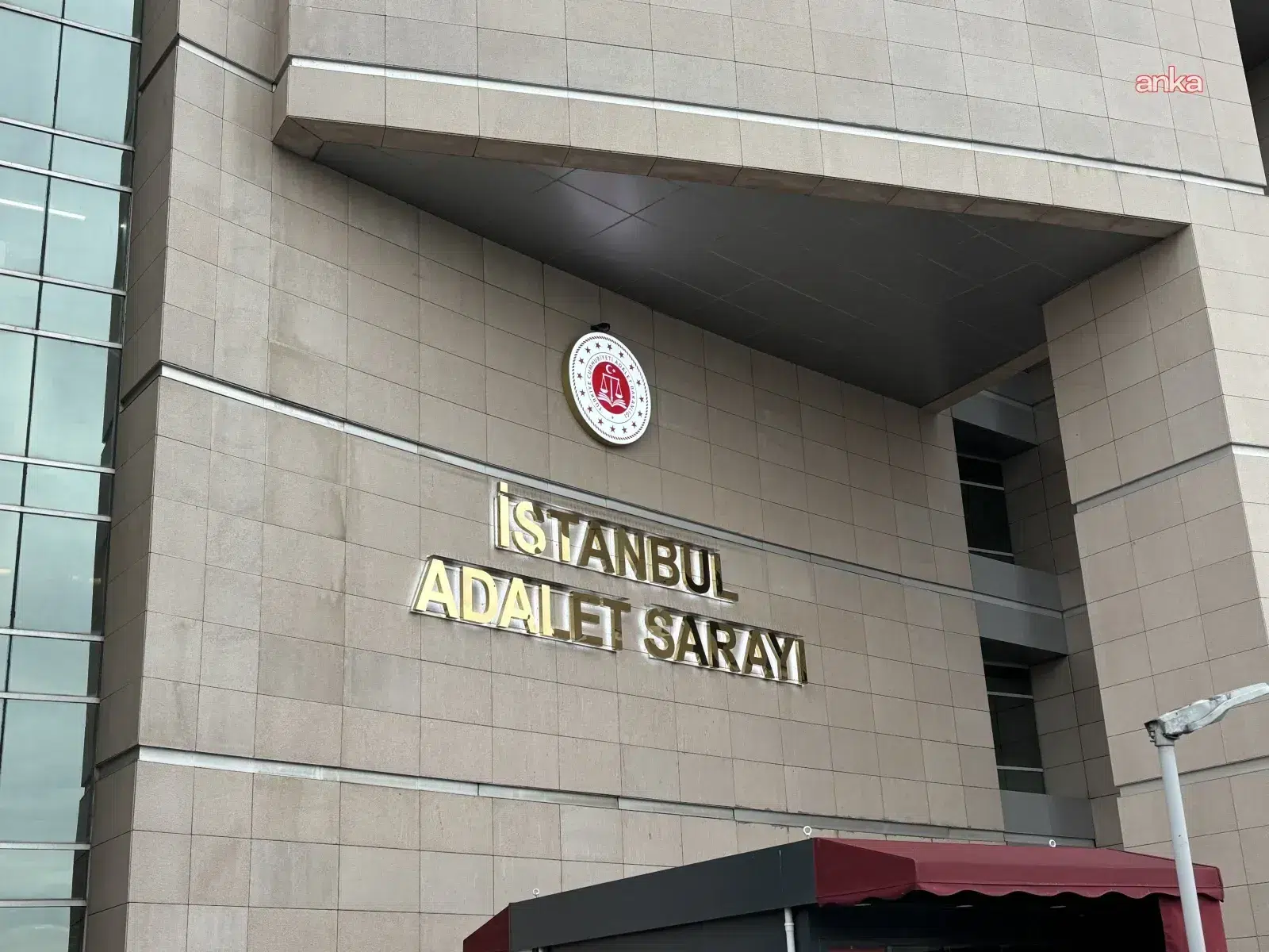 Laleli’de Dağ Grup Operasyonu: 60 Şüpheli Gözaltında