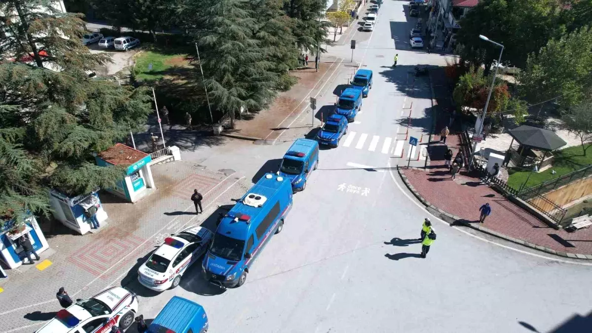 Denizli’de Kablo Hırsızlığı Yapan ‘Kaçarlar’ Şebekesi Çökertildi