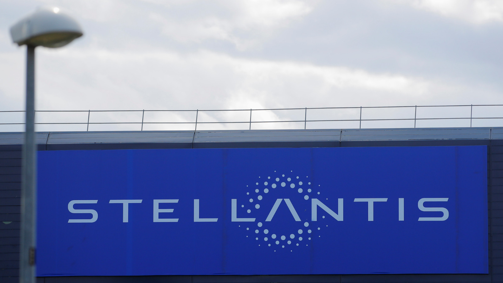 Stellantis, ABD’ye 13 Milyar Dolar Yatırım Yapmayı Planlıyor