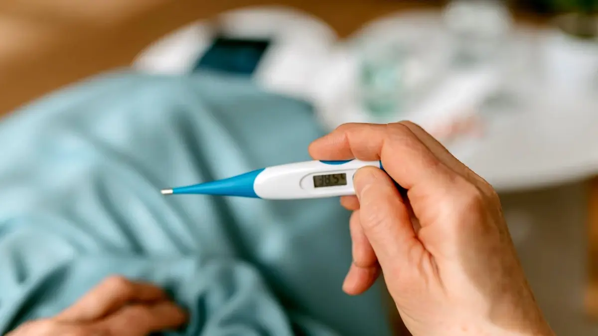 Yüksek Ateş: Tedavi Gerektirir mi, Yoksa Faydası Var mı?