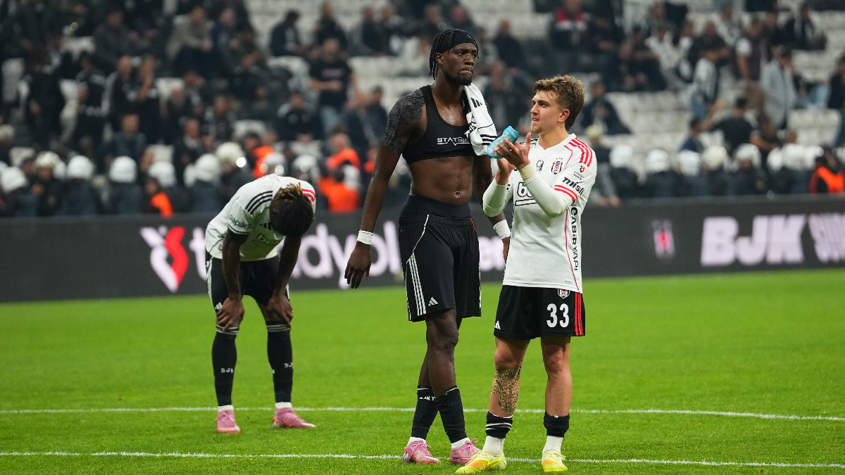 Beşiktaş, Fenerbahçe’ye 3-2 yenilerek ikinci mağlubiyetini