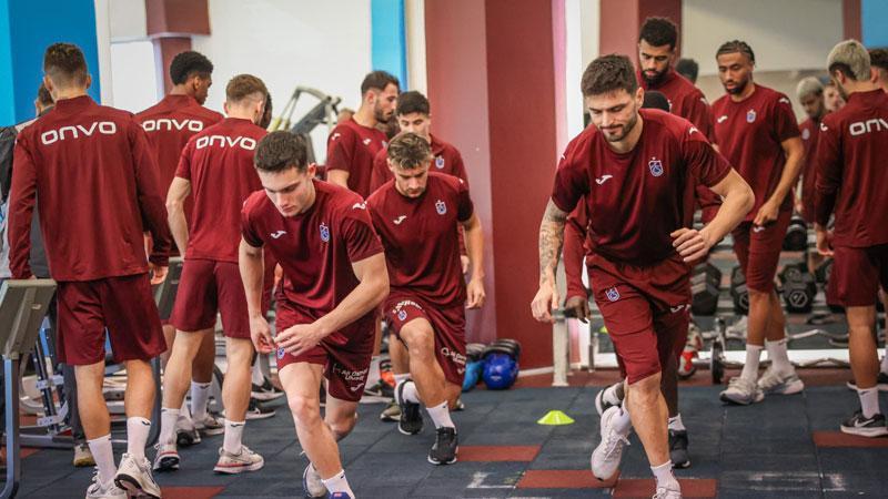 Trabzonspor Antrenmanlarına Devam Ediyor Trabzonspor Antrenmanlarına Devam Ediyor