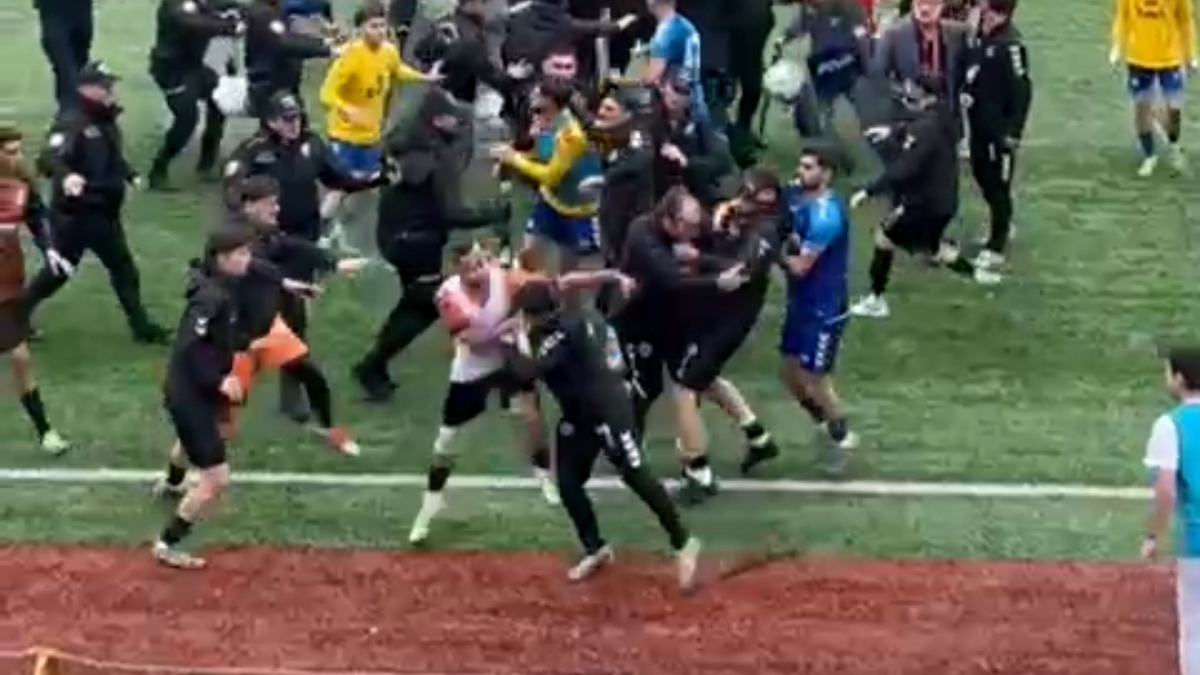 Murgul Spor ve Rize Atletik Spor Maçında Olaylar Çıktı Murgul Spor ve Rize Atletik Spor Maçında Olaylar Çıktı