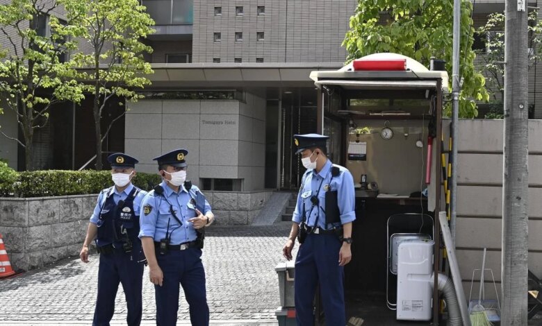 Japonya’da Polise Saldıran Zanlı İklim Değişikliği Japonya’da Polise Saldıran Zanlı İklim Değişikliği